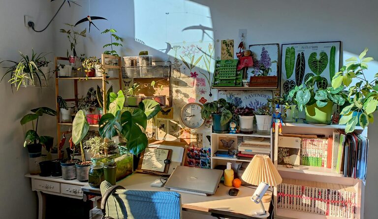 Tips for Creating a Cozy and Productive Home Office Space